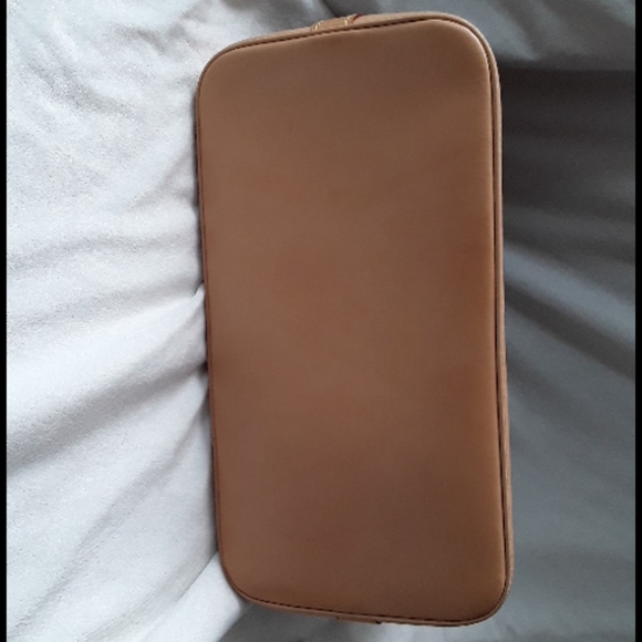 HELLO GORGEOUS! LV ALMA SOLD! - Picture 4 of 12